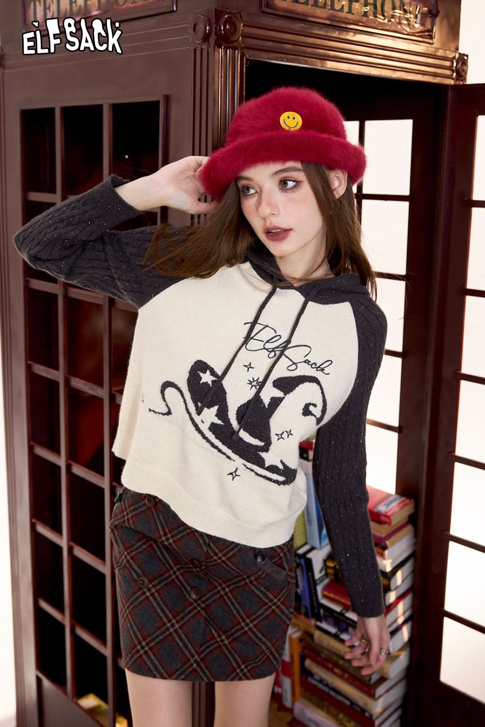 ELFSACK Red Raglan Sleeve Jacquard Hooded Cardigan Women Short Casual Cute Sweet