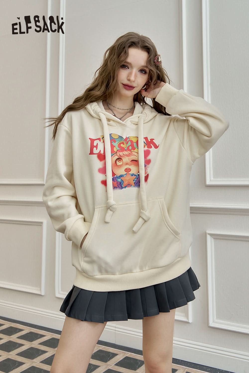 ELFSACK Original cartoon print retro hooded sweatshirt