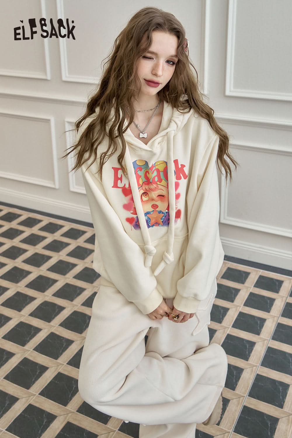 ELFSACK Original cartoon print retro hooded sweatshirt