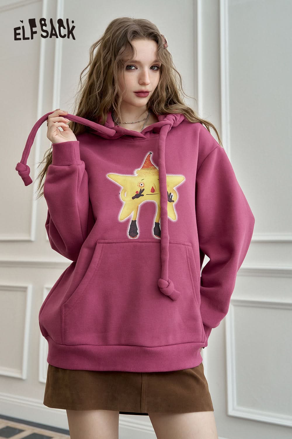 ELFSACK Original cartoon print retro hooded sweatshirt