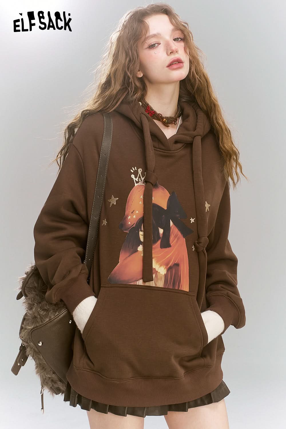 ELFSACK Maillard Cartoon Printed Velvet Hoodie, Loose Casual Top