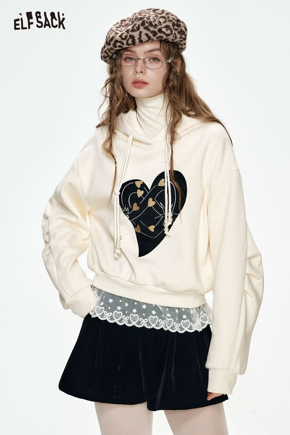 ELFSACK White Heart Lace Stitching Pearl Drawstring Short Plush Hoodie