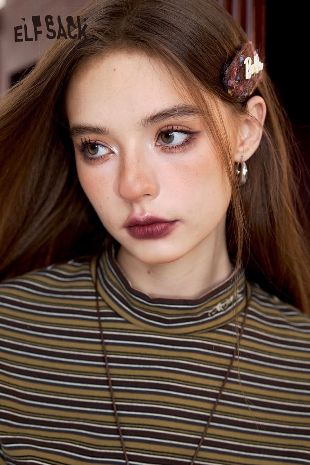 ELFSACK Colorful striped high collar long sleeve T-shirt, retro slim bottoming shirt