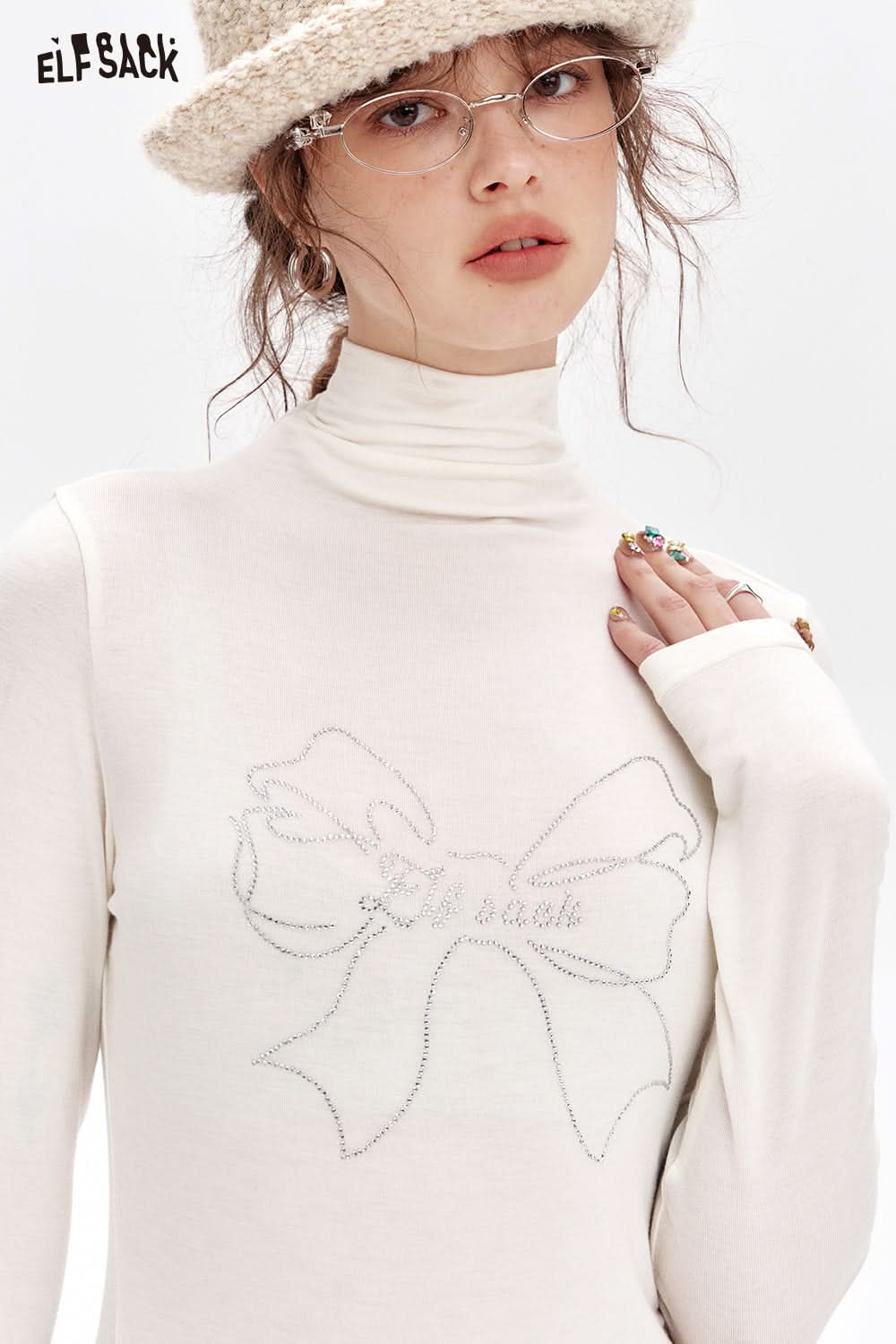 ELFSACK Bowknot Hot Diamond White Turtleneck Slim Fit T-shirt Women