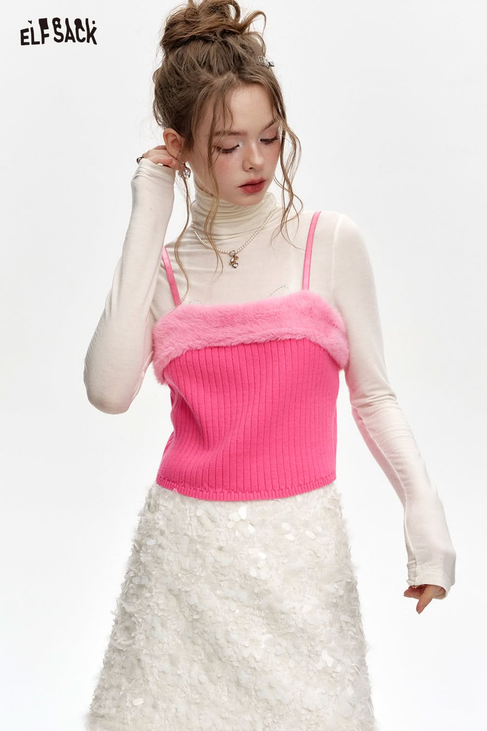 ELFSACK Bowknot Hot Diamond White Turtleneck Slim Fit T-shirt Women