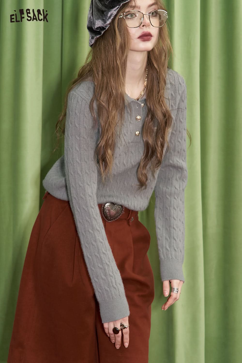 ELFSACK Preppy style slim fit letter embroidered polo neck knitted sweater