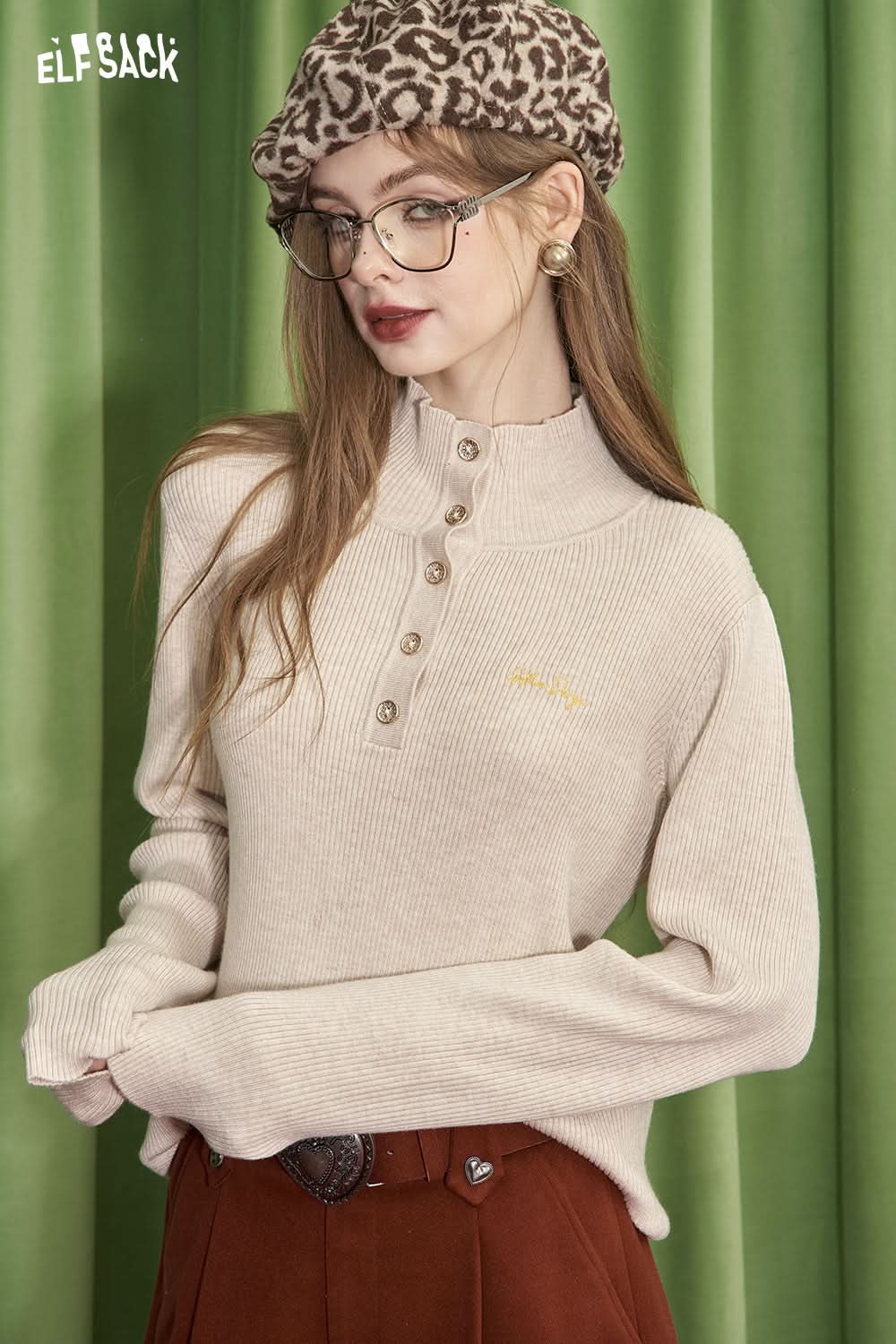ELFSACK Korean style slim fit high collar letter embroidery sweater