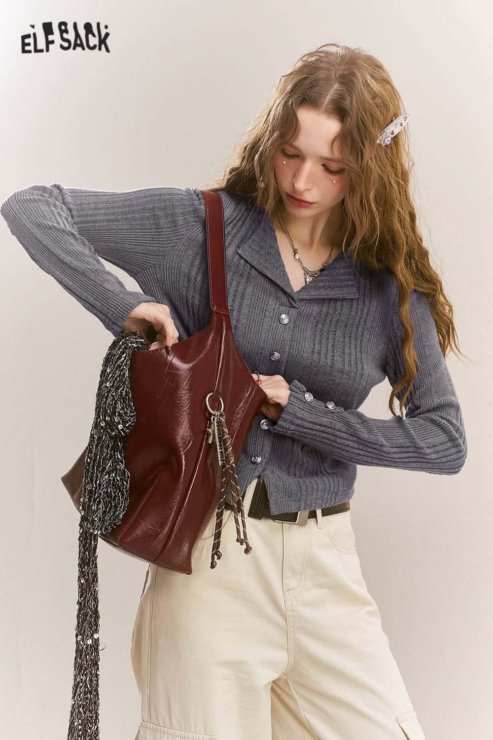 ELFSACK Polo Neck Sweater Women Fake Buttons V Neck Solid Color Short Top