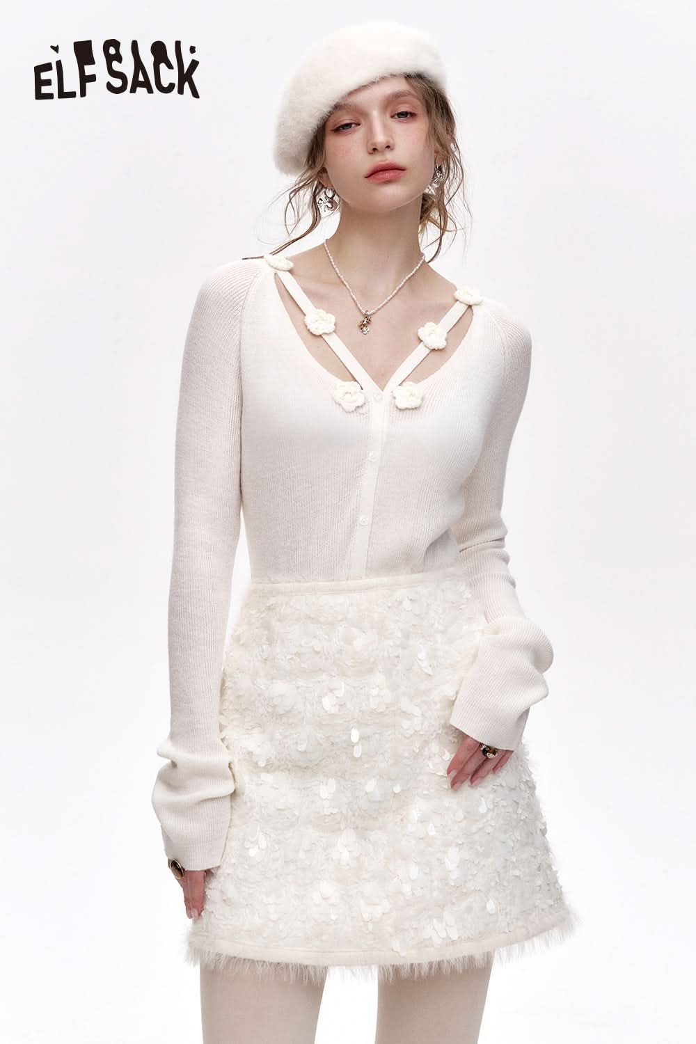 ELFSACK Sweet White V-Neck Flowers Knitted Cardigan