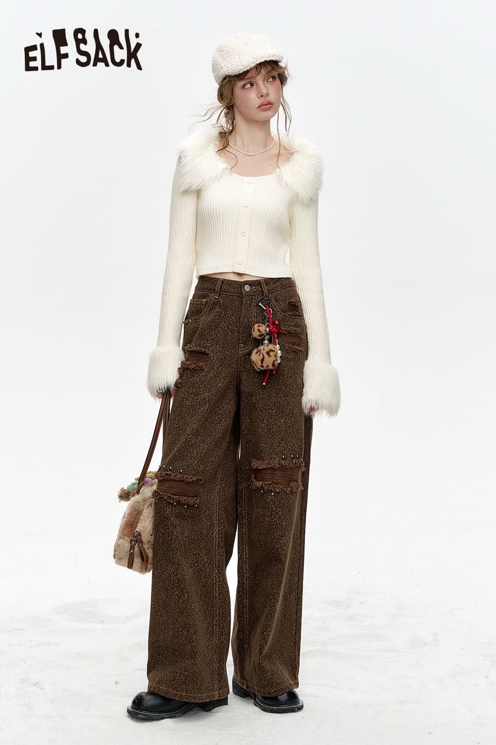 ELFSACK Faux Plush Stitching White Short Knitted Pullover Women