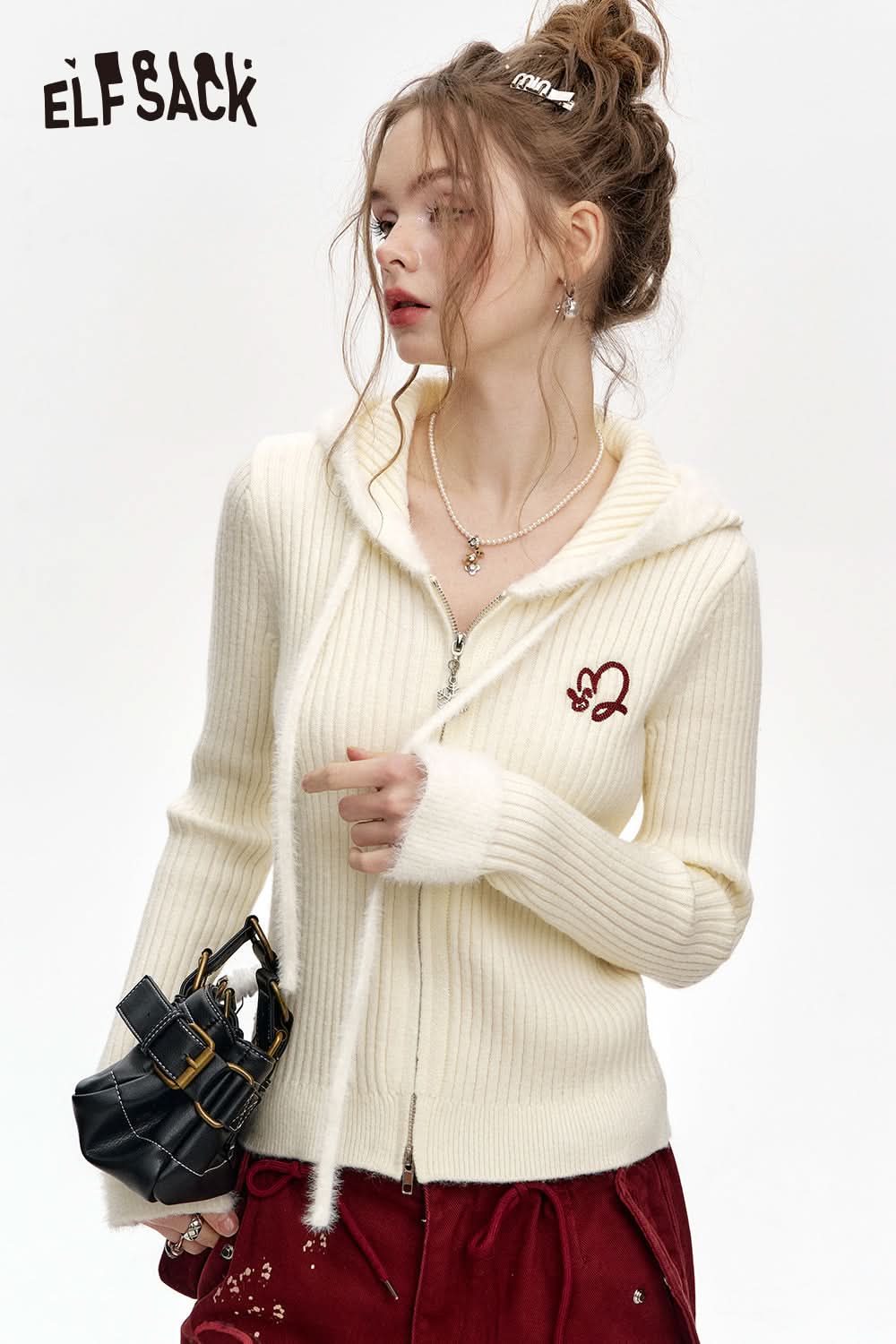 ELFSACK Basic White Hooded Knit Cardigan Women with Zipper Embroidery