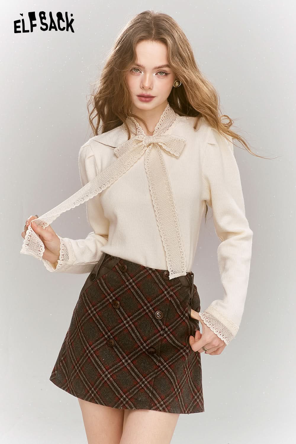 ELFSACK Elegant lace patchwork slim tie bow pearl button French knit sweater