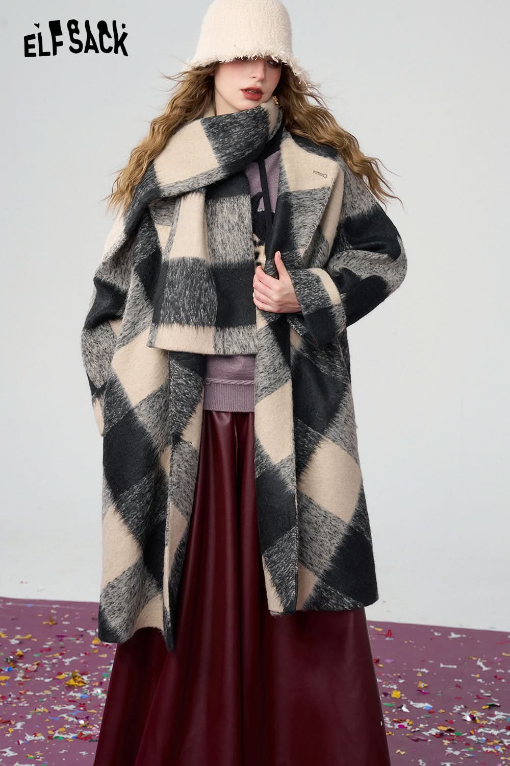 ELFSACK Casual retro black and white checkered scarf thick long jacket