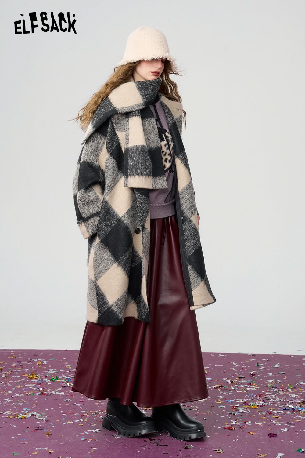 ELFSACK Casual retro black and white checkered scarf thick long jacket