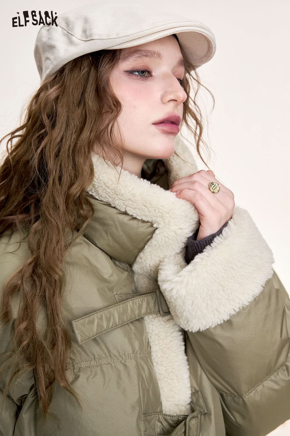 ELFSACK Retro plus fur stitching short down jacket warm coat with stand collar zipper button warm coat
