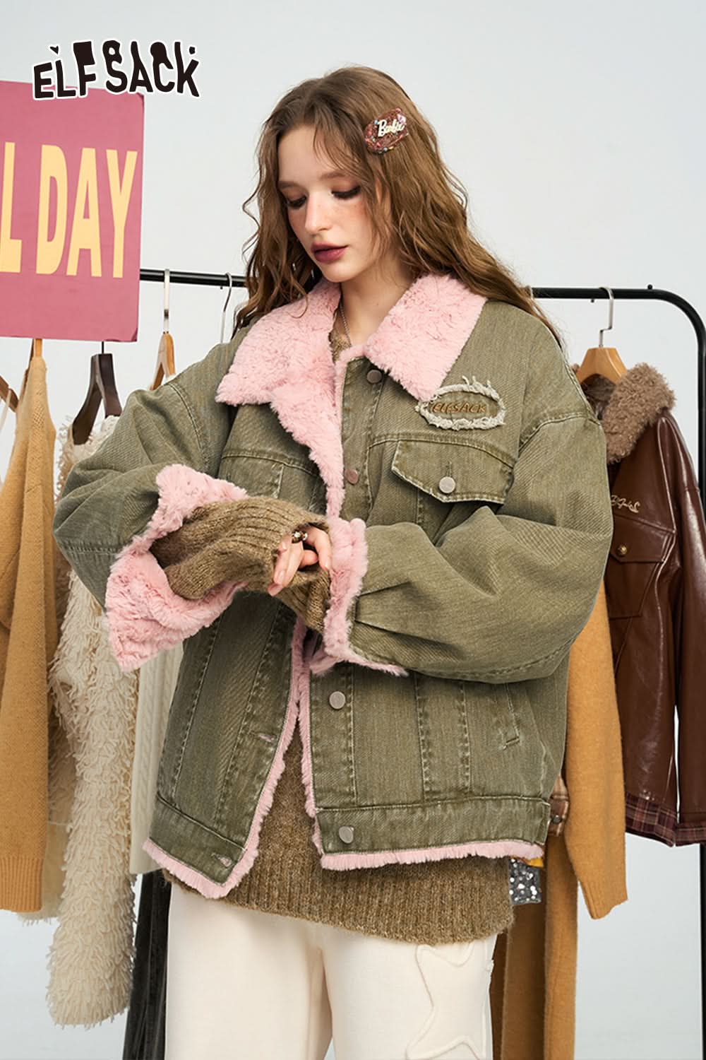 ELFSACK Contrast color fur collar retro army green plush thickened coat, sweet and cool American style coat