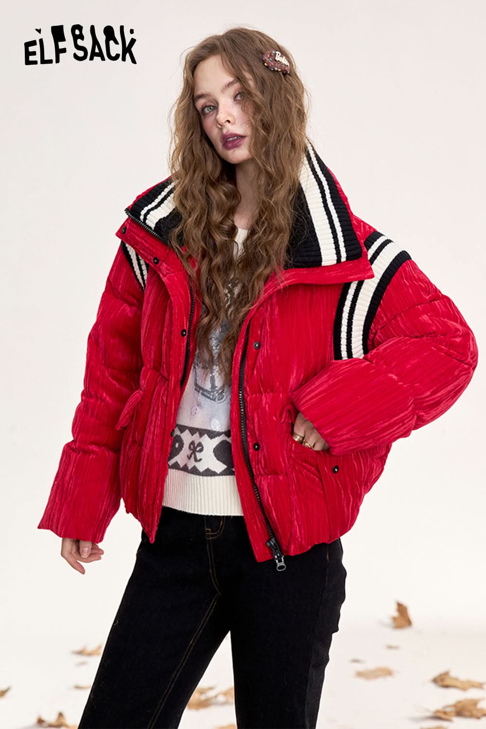 ELFSACK Striped red contrast velvet fabric stand collar short down jacket