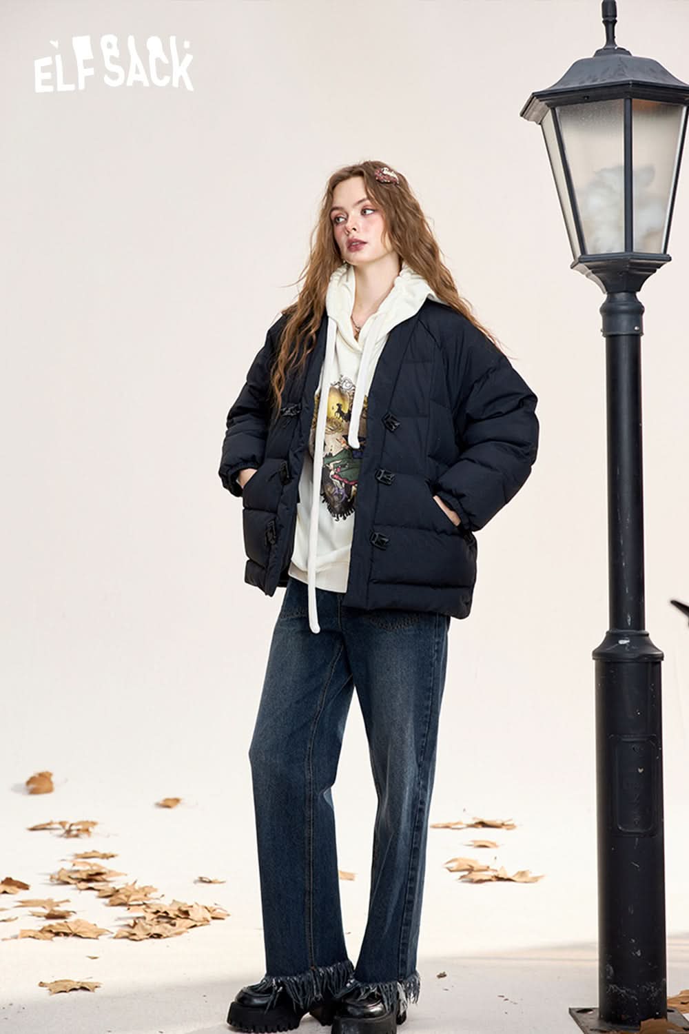 ELFSACK Neo-Chinese style v-neck silhouette down jacket glitter jacquard fabric short warm coat