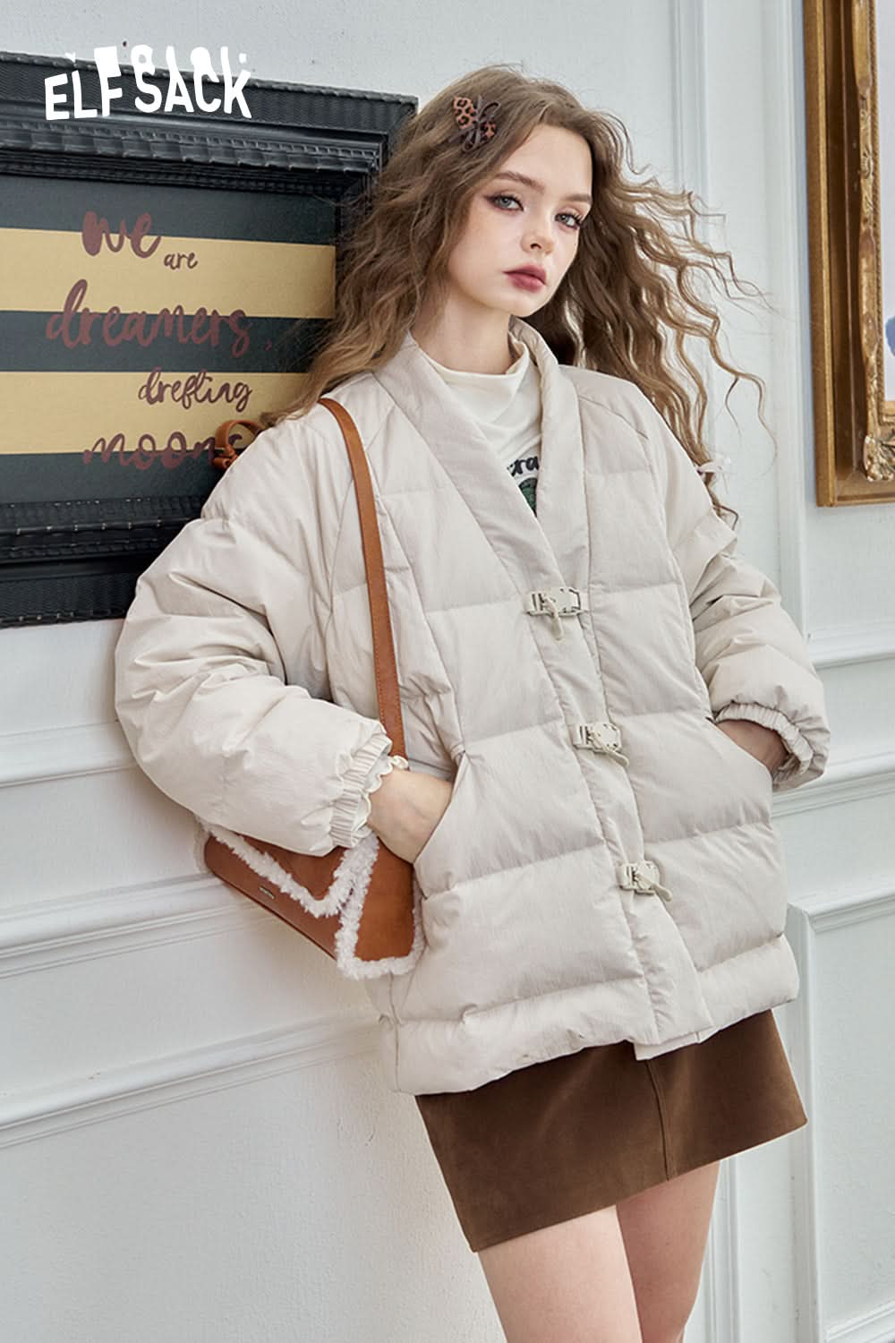 ELFSACK Neo-Chinese style v-neck silhouette down jacket glitter jacquard fabric short warm coat