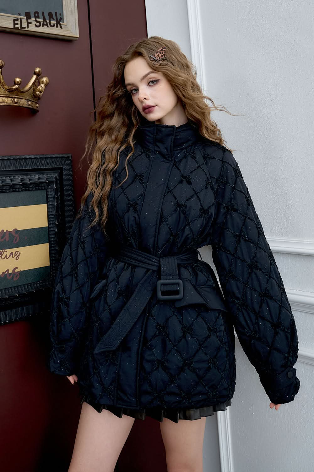 ELFSACK Bowknot diamond pattern stand collar waist down jacket women fashion stand collar glitter woven fabric warm jacket