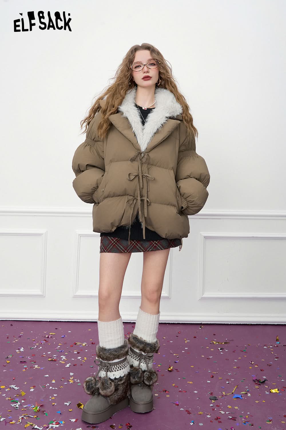 ELFSACK Fake fur collar stitching down jacket women raglan long sleeve warm coat