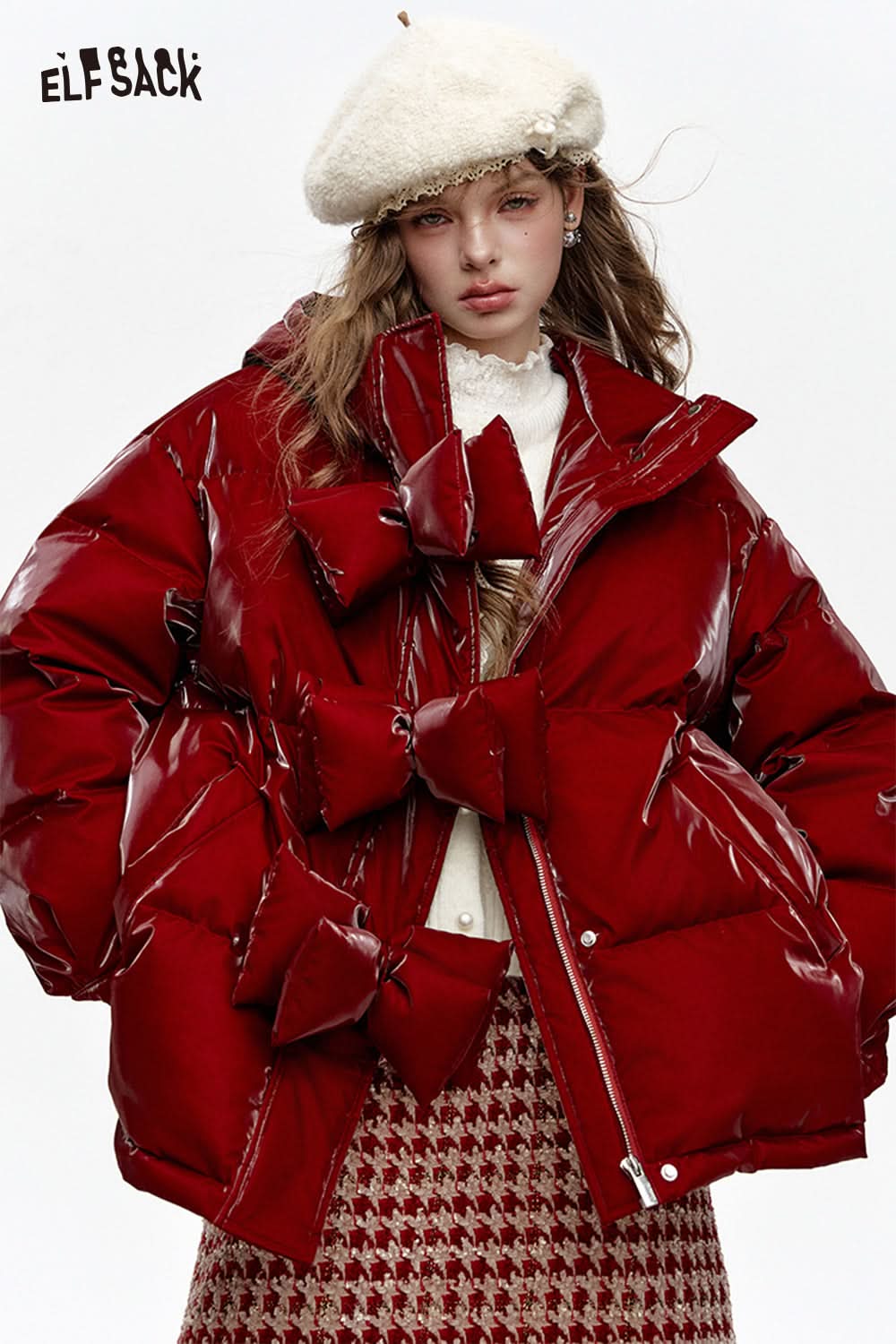 ELFSACK Hooded Bow Button Short Down Jacket Women