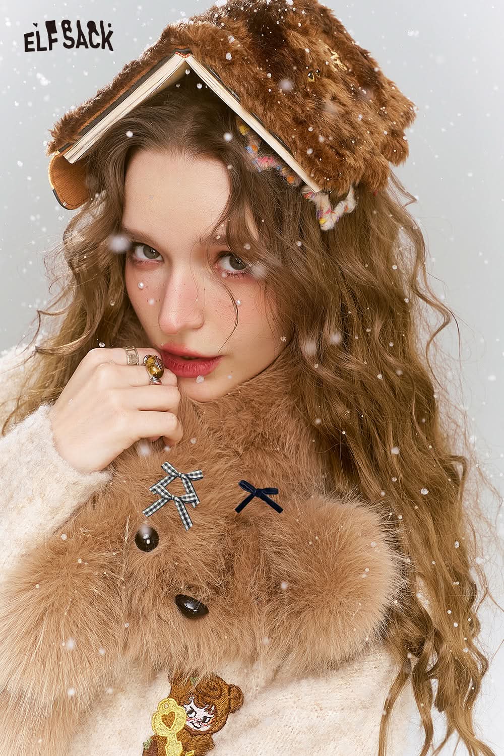 ELFSACK Vintage Y2K Plush Scarf Women Warm Cute Puppy Neck Scarf