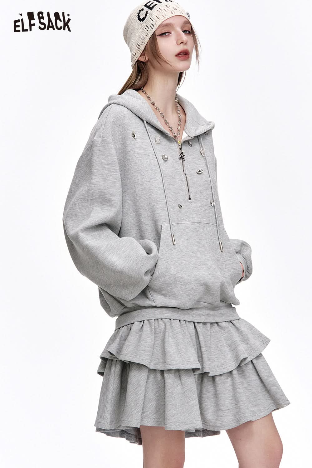 ELFSACK Diamond Grey Pleated Hoodie Dress Women Sweet Fluffy Dress
