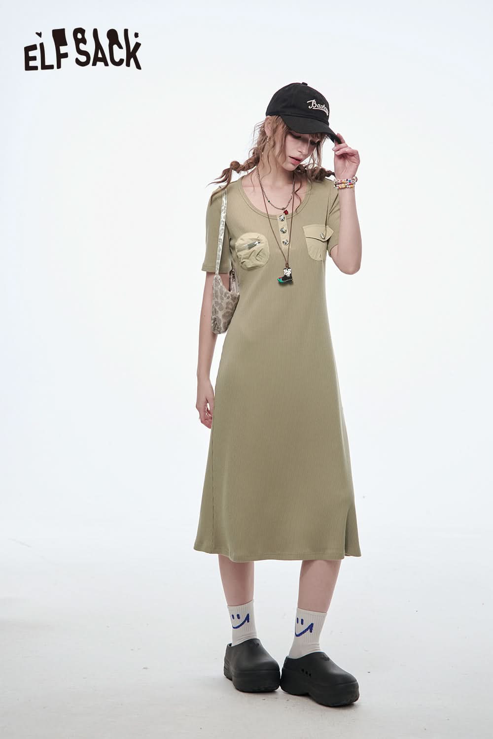 ELFSACK Retro Slim Fit Short Sleeve Dress Women Buttons Pockets O-neck A-line Dress