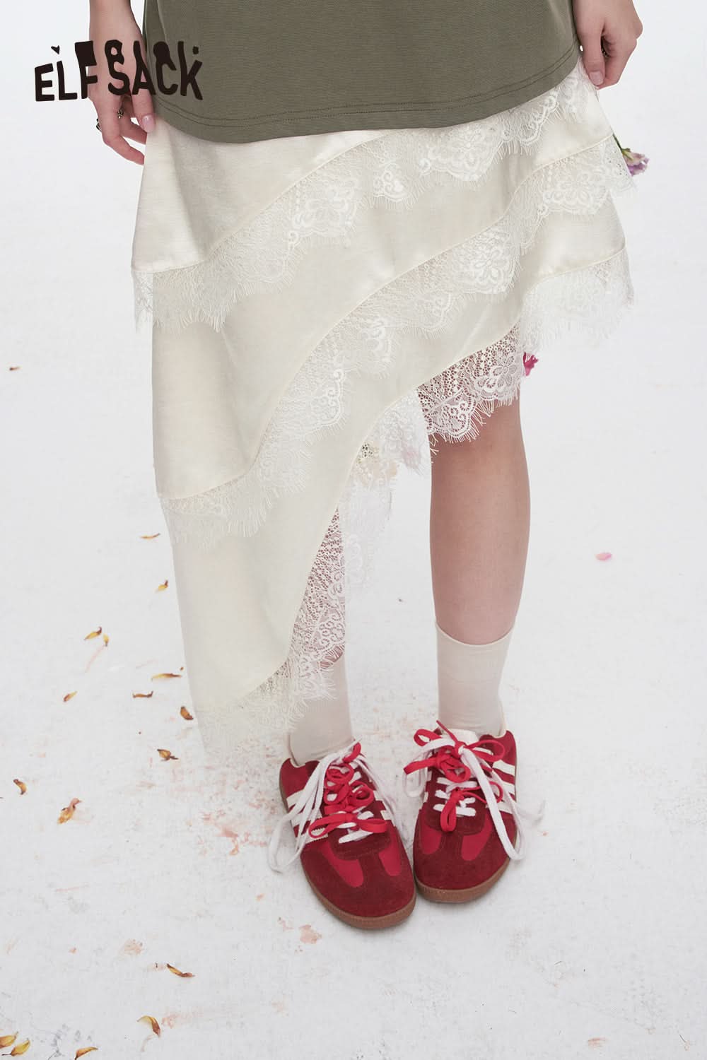 ELFSACK Casual Two-piece Set Female Y2K Print Short Sleeve T-Shirt Lace Stitching Sling Dress