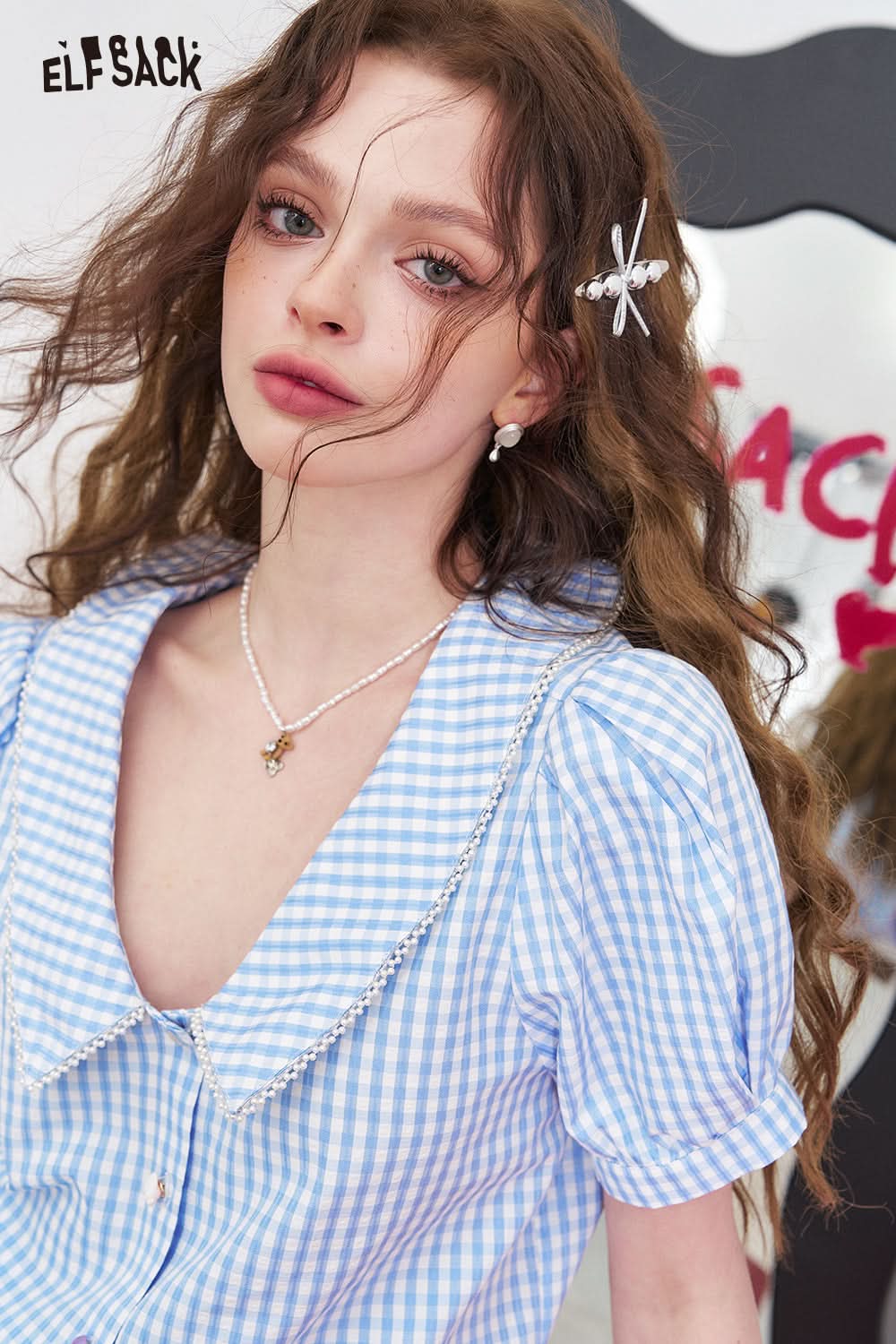 ELFSACK Blue and white checkered bubble sleeve short sleeved shirt with women's lace patchwork