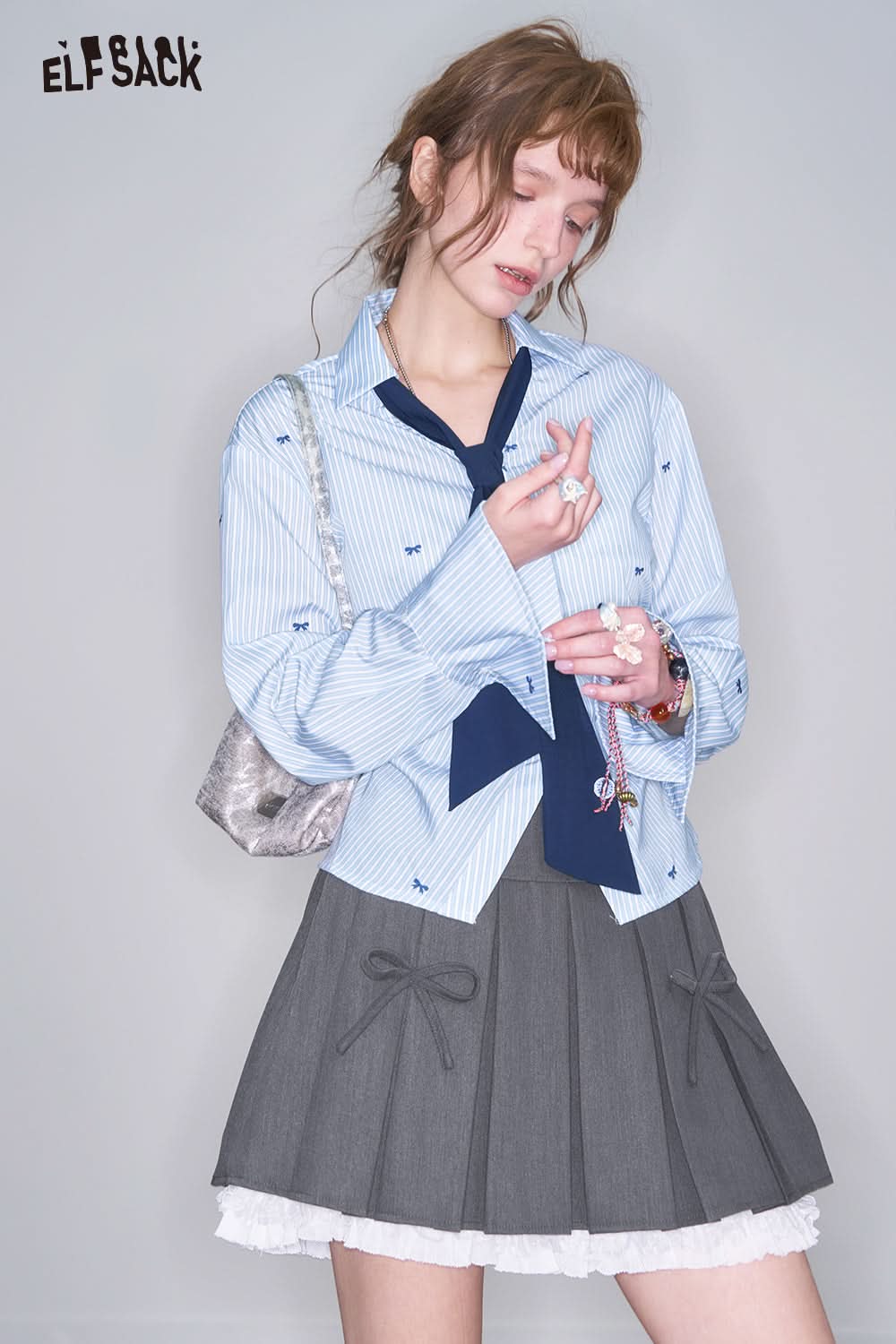 ELFSACK Blue White Striped Butterfly Embroidery Shirt Women Preppy Style Slim Fit Single Breasted Top