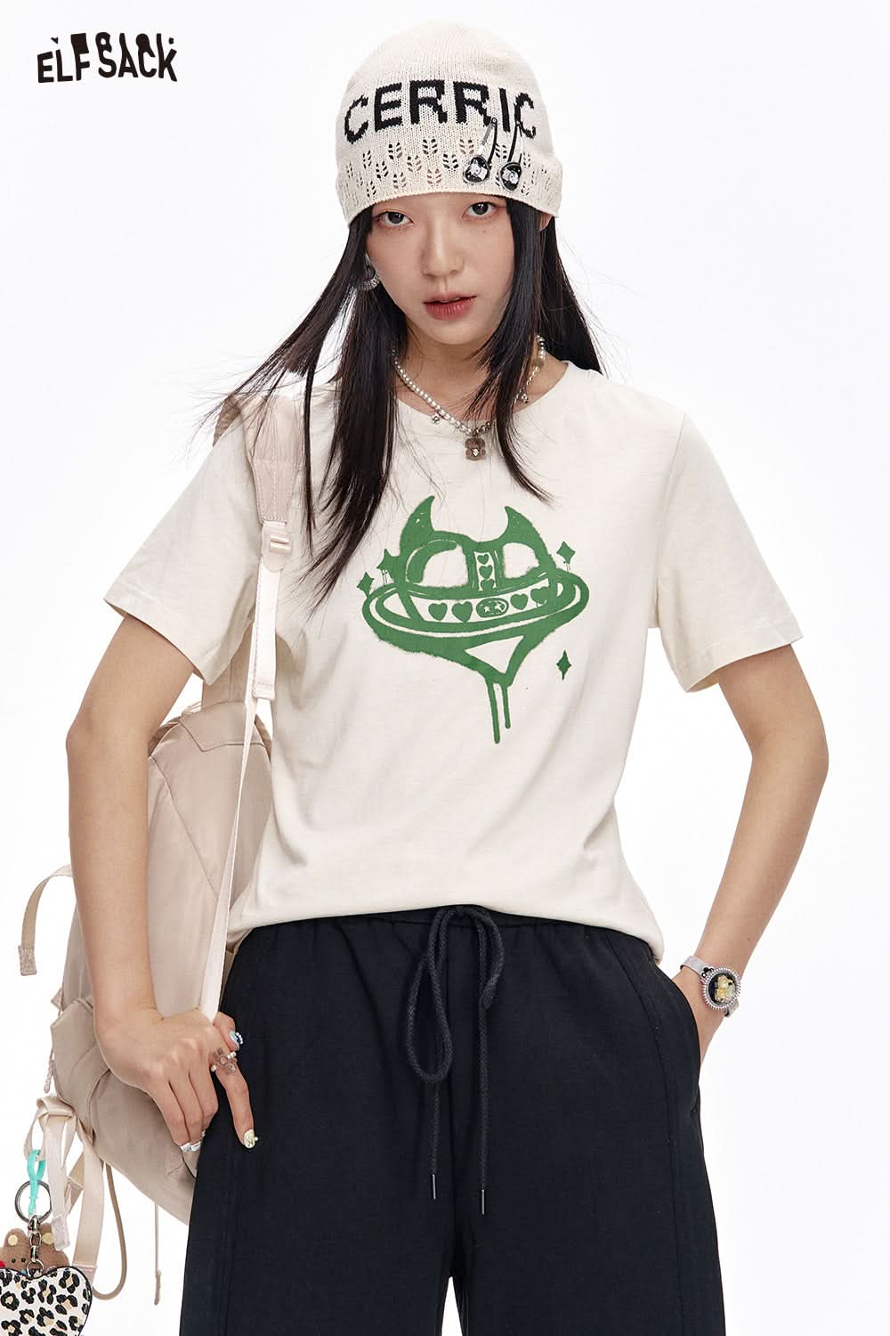 ELFSACK Sweet cool heart printed short sleeve slim T-shirt women