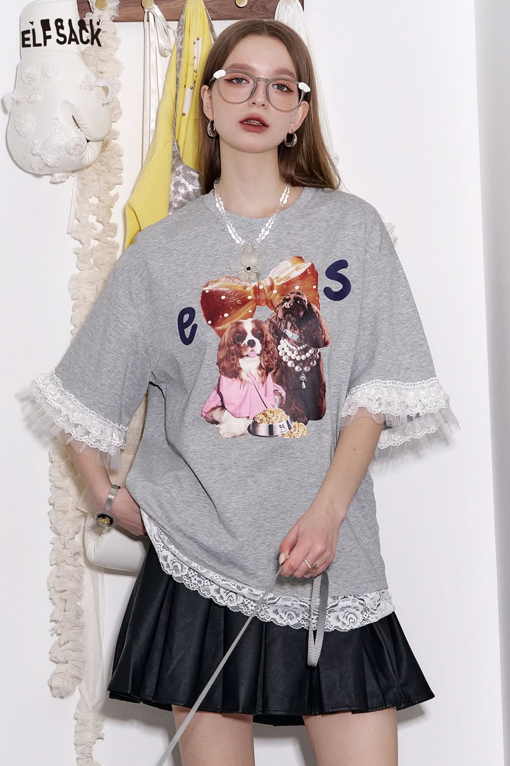 ELFSACK Y2K Casual Lace Stitching Grey Puppy Print Loose Short Sleeve T-Shirt Women