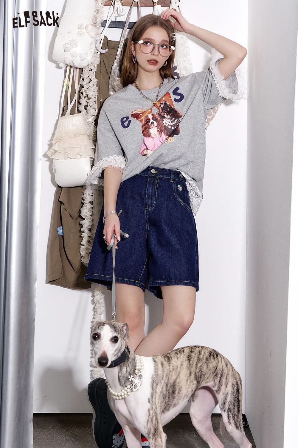 ELFSACK Y2K Casual Lace Stitching Grey Puppy Print Loose Short Sleeve T-Shirt Women