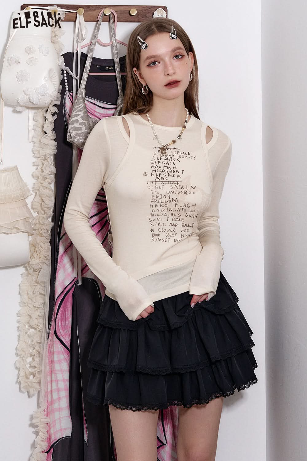 ELFSACK Fake Two-piece gray letter print long-sleeved T-shirt female casual college style slim fit top