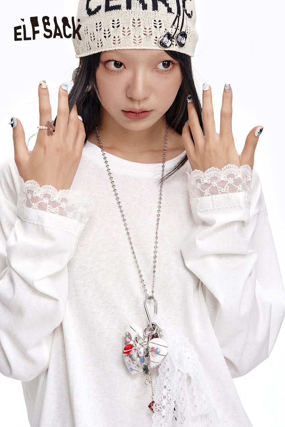 ELFSACK Sweet White Lace Stitching O-neck Long Sleeve T-shirt Women's Loose Casual Top