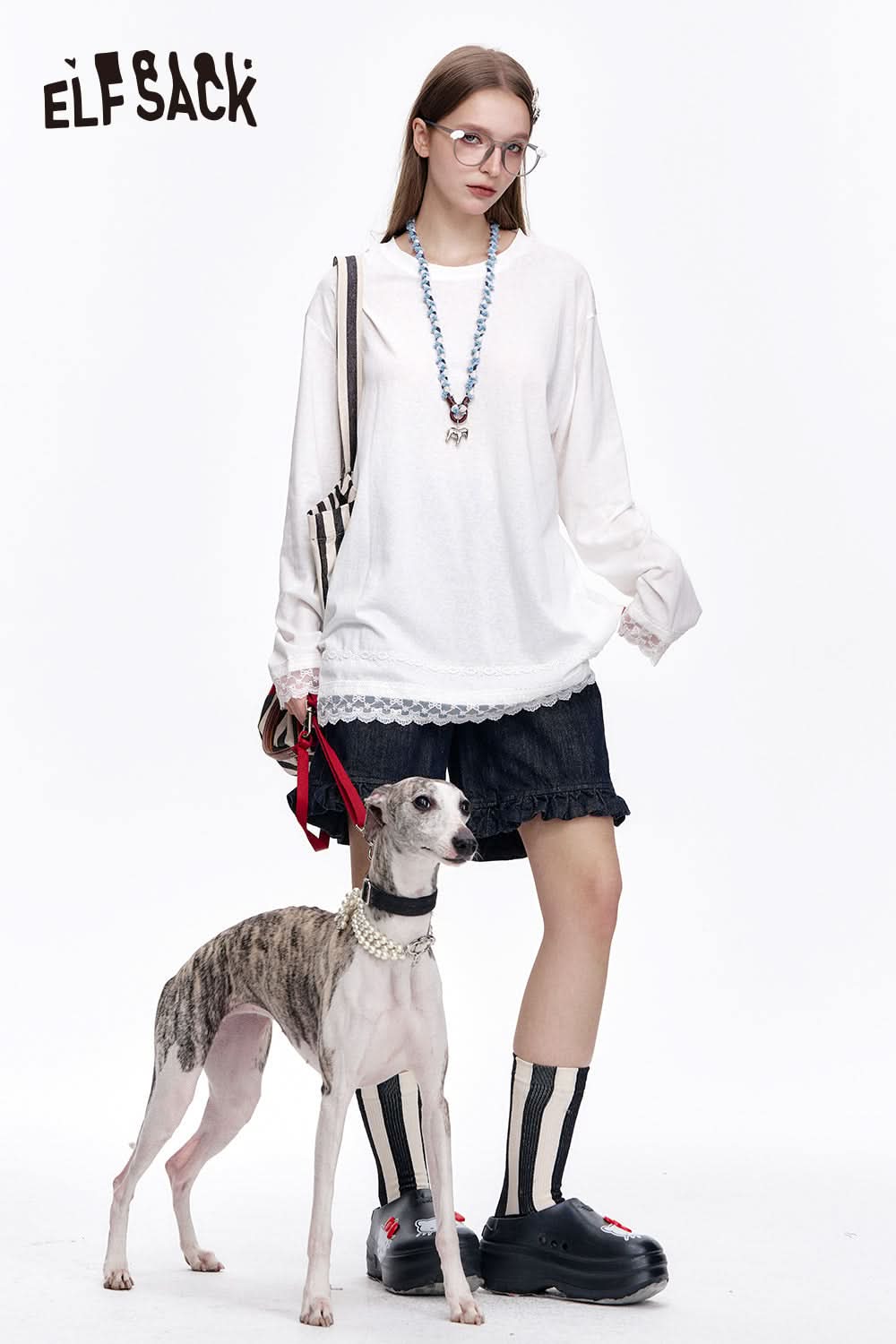 ELFSACK Sweet White Lace Stitching O-neck Long Sleeve T-shirt Women's Loose Casual Top