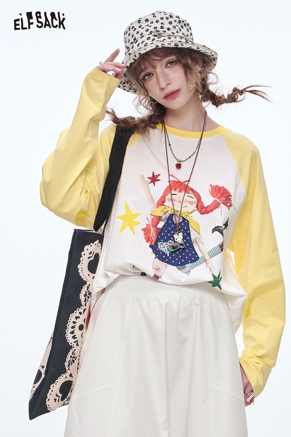 ELFSACK Cute Girl Printed Long Sleeve T-Shirts Female Dopamine Loose Tops