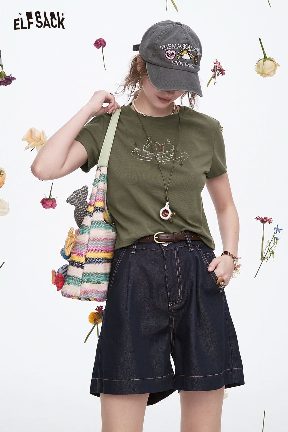 ELFSACK Retro Heart Printed Short Sleeve T-Shirt Women Y2K Cropped Top