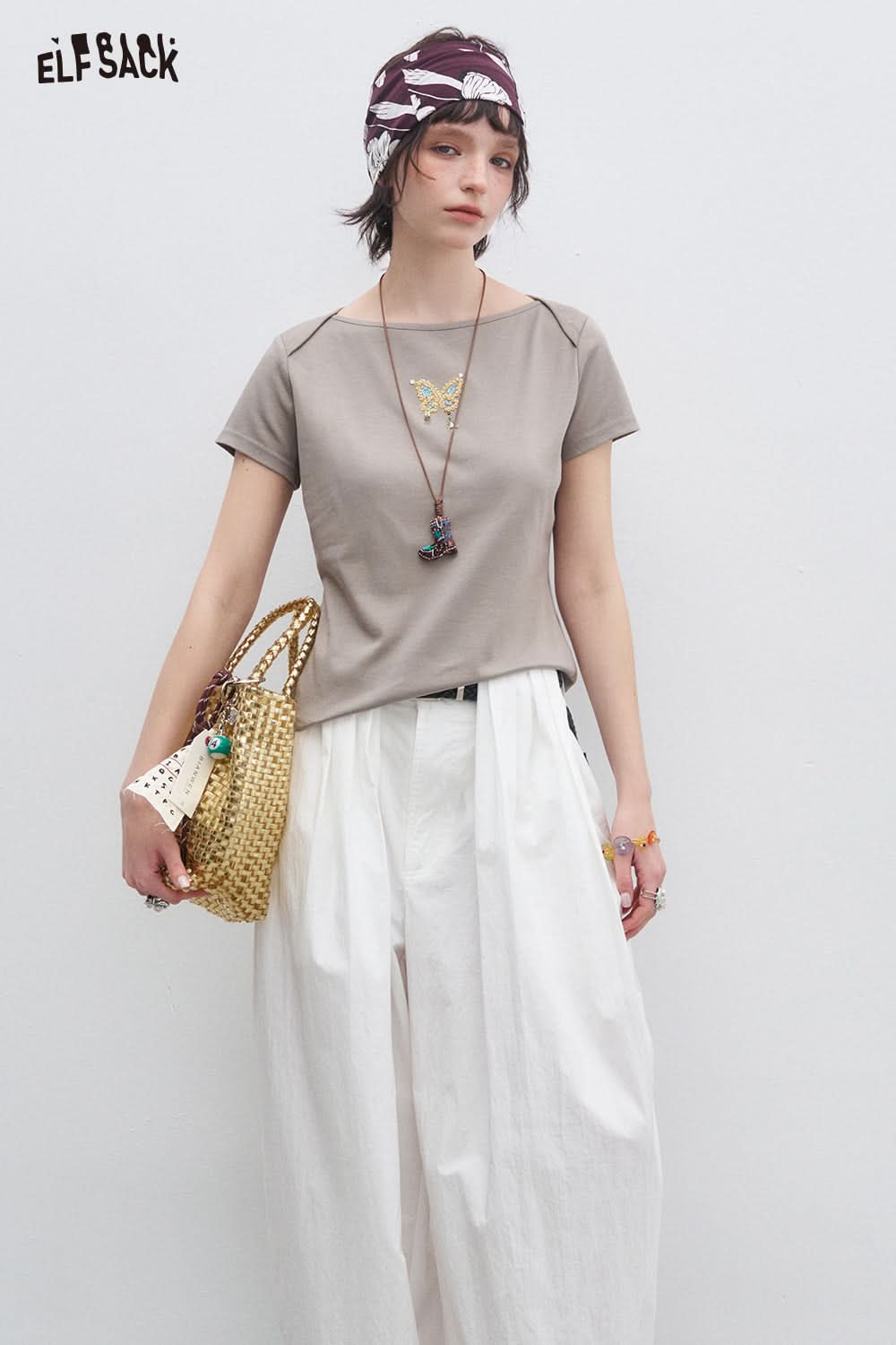 ELFSACK Y2K Butterfly Short Sleeve O-neck Slim T-shirt Women Embroidery Sequin Crop Top