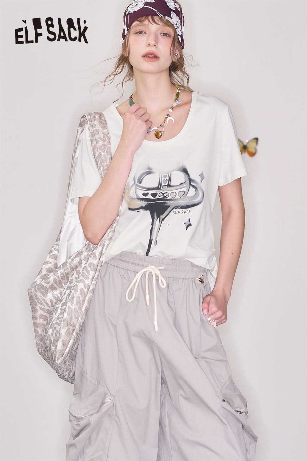 ELFSACK Y2K White Heart Printed Short Sleeve T-Shirt Women's Loose Casual Versatile Top