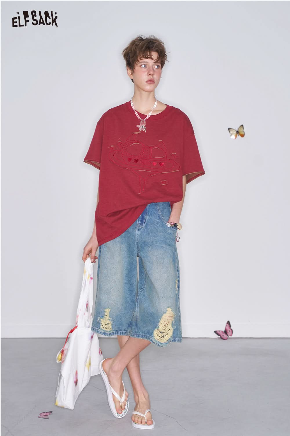 ELFSACK Y2K Red Heart Embroidery Short Sleeve T-shirt Women Loose Oversize Casual Top