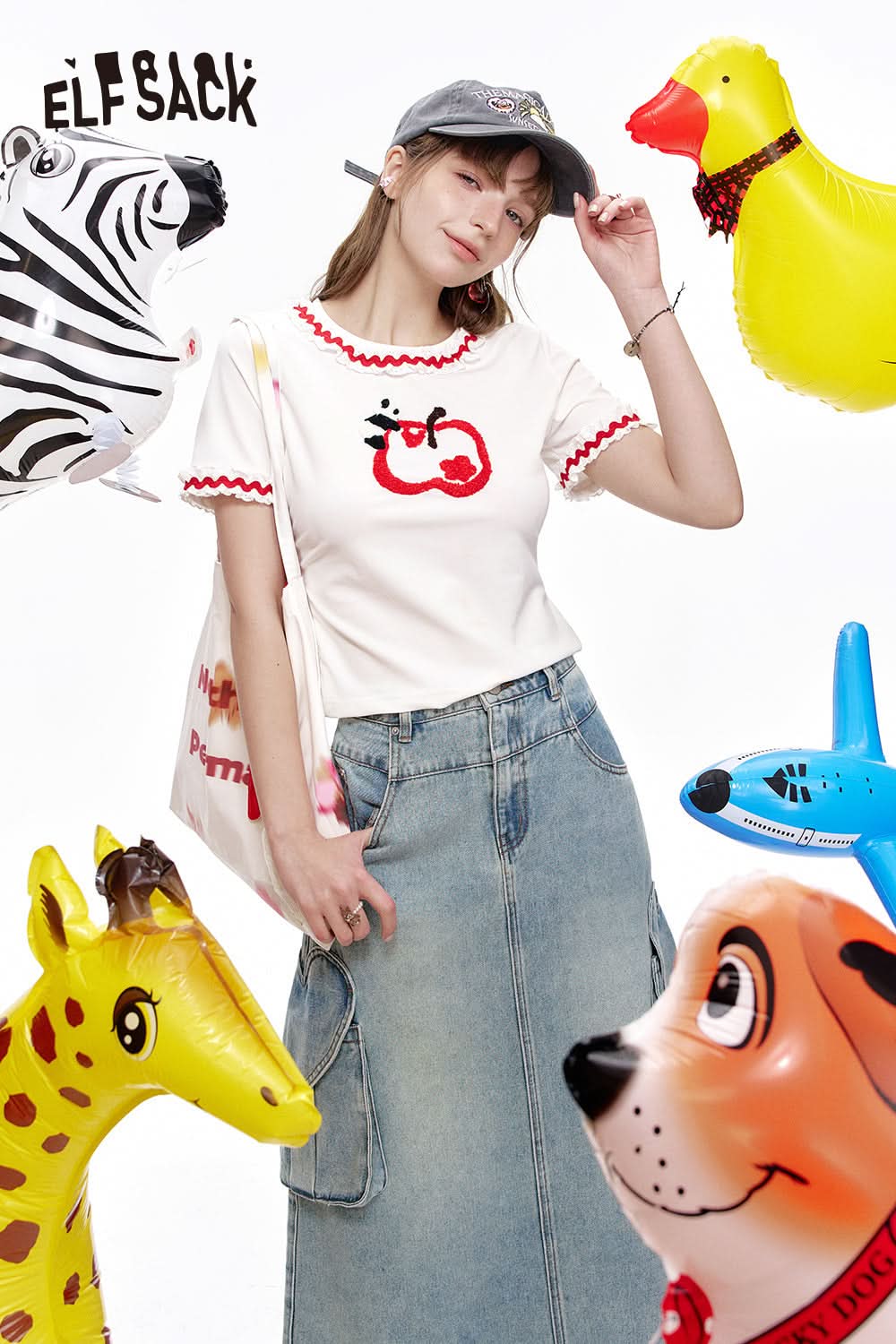 ELFSACK Panda short sleeved slim fit T-shirt