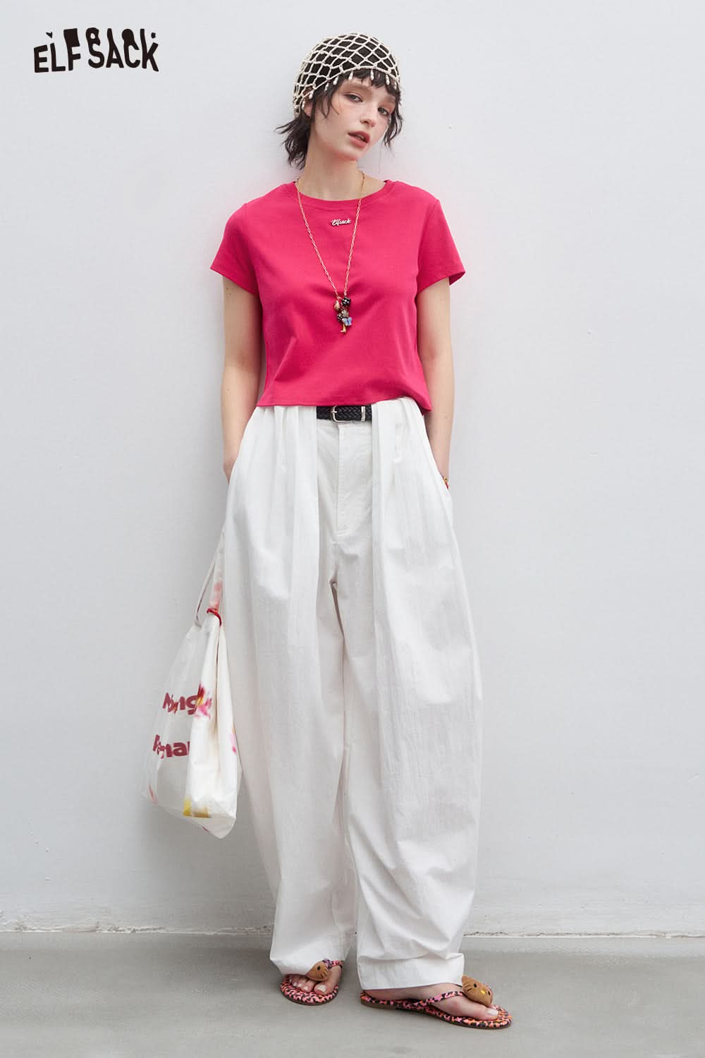 ELFSACK Butterfly Hollow Solid Color Letter Short Sleeve T-shirt Women Casual Cropped Top