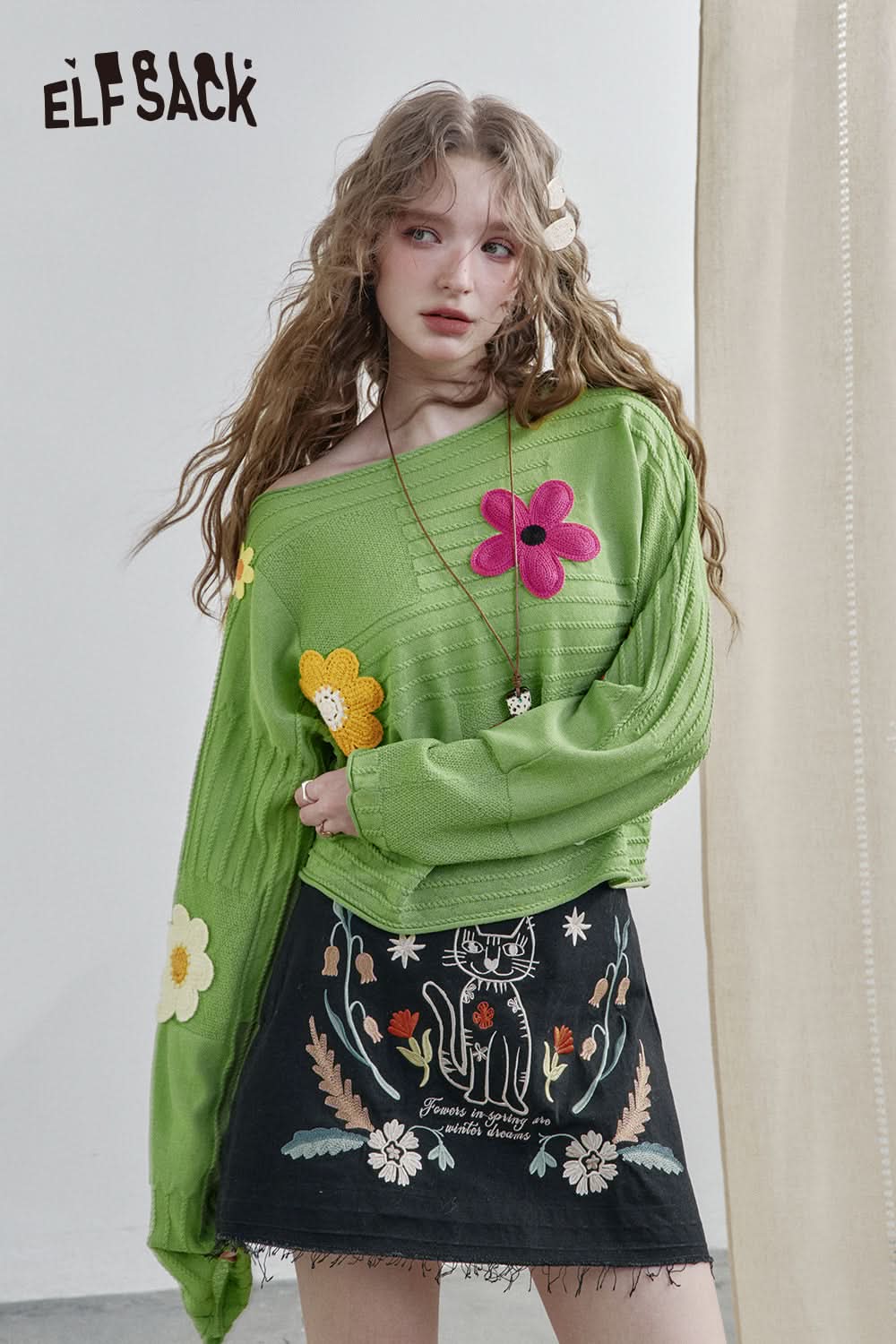 ELFSACK Dopamine Flower Green Long Sleeve Short Knit Pullover Women