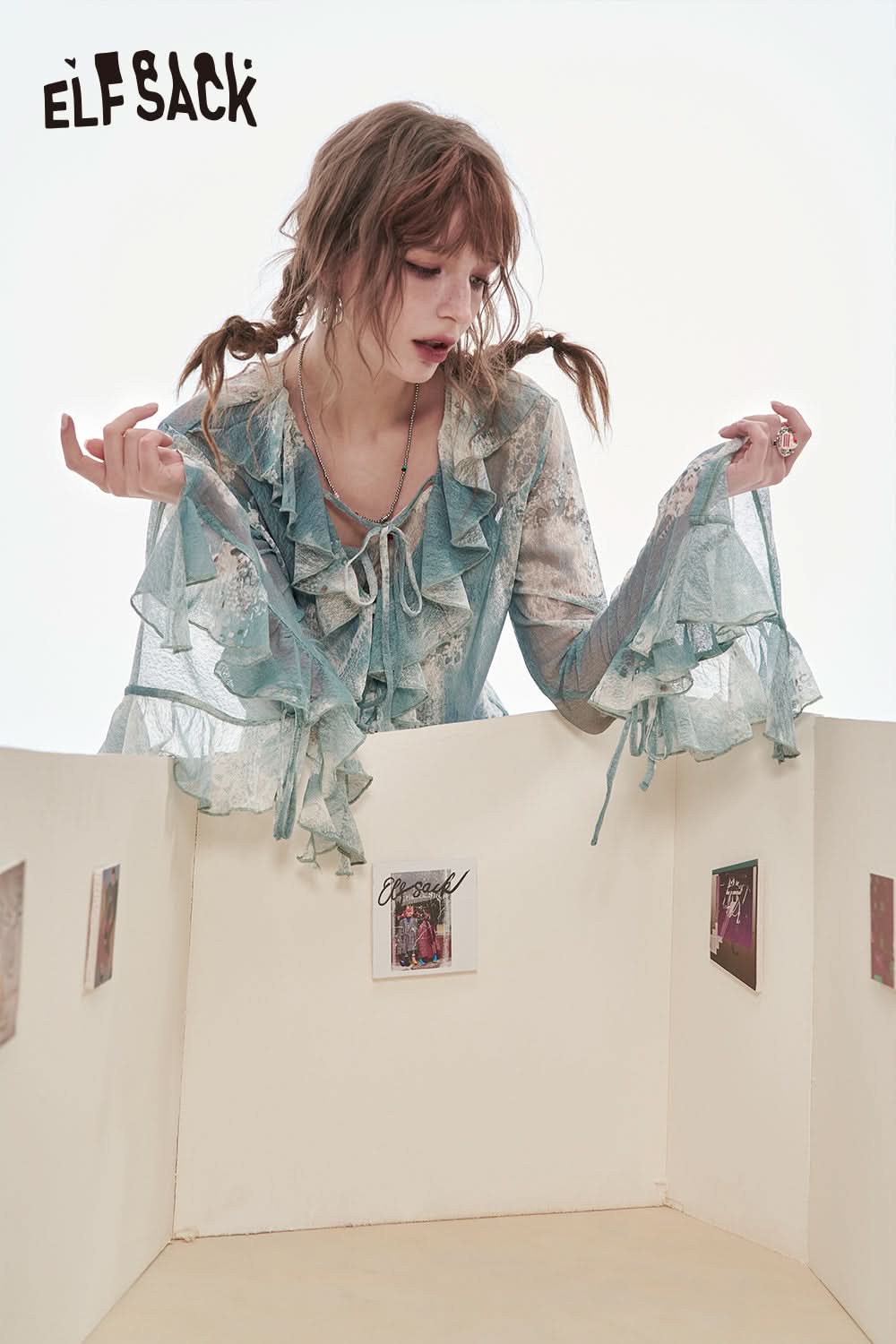 ELFSACK Blue Ruffles Mesh Printed Chiffon Blouse Women Holiday Beach Fake Two-piece Suspender Blouse