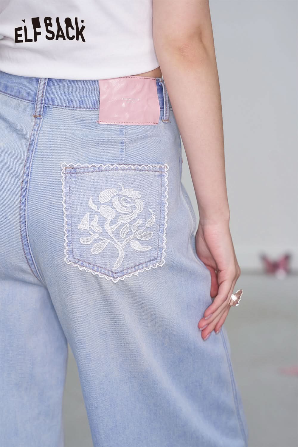 ELFSACK Light Blue Rose Embroidery Loose Straight Jeans Women Casual Oversize Wide Leg Pants