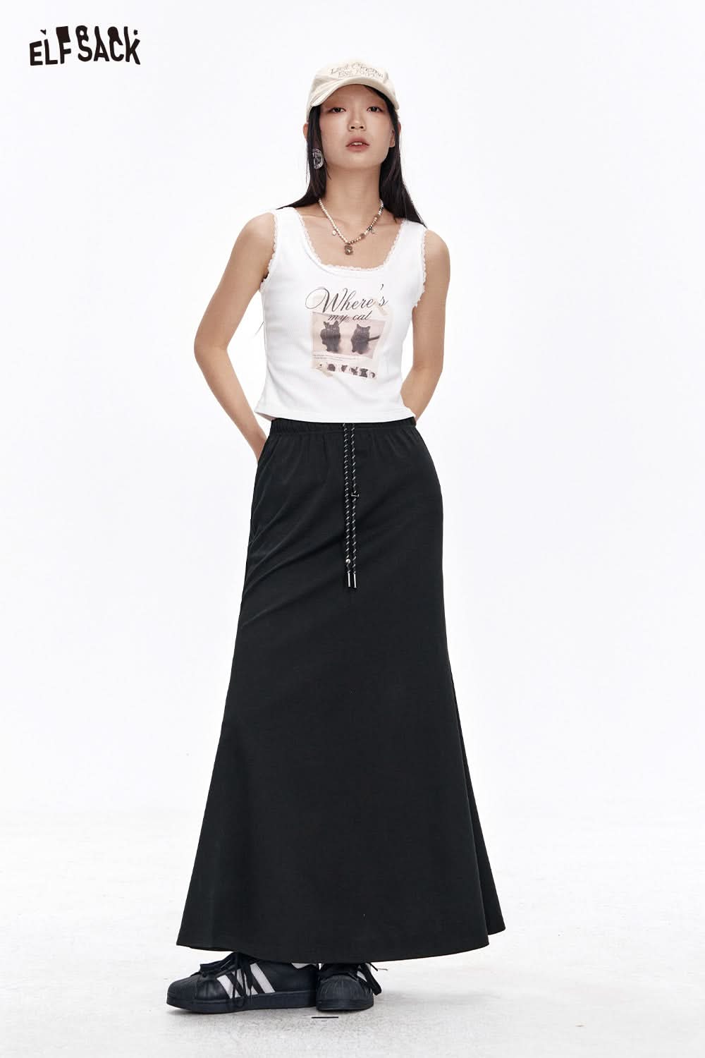 ELFSACK Sweet and cool black printed skirt baseball jacket two-piece suit female casual sports suit
