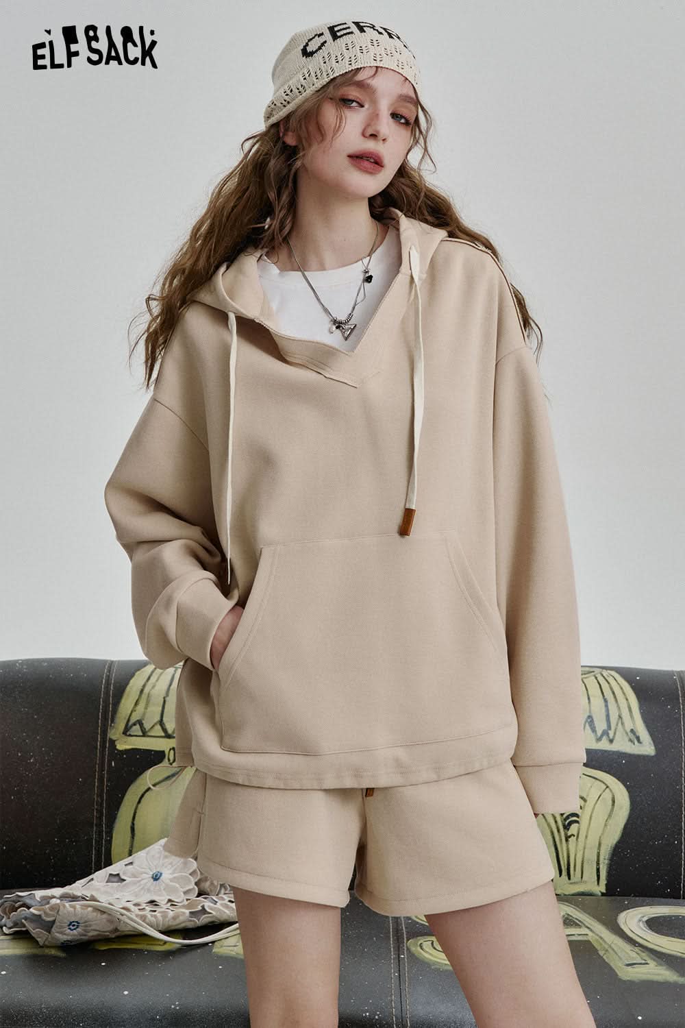 ELFSACK Retro Casual Long Sleeve Hoodies Shorts Two-piece Women's Loose Sports Suit